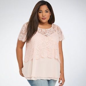 Torrid Pale Blush Lace Crop Top Size 2 EUC